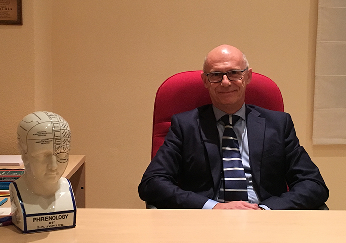 doctor Sergio González